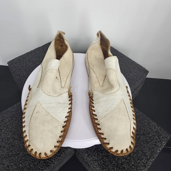 Red Tape White Suede Whipstitch Slip-On Moccasin Loafers Men’s 11 Shoes